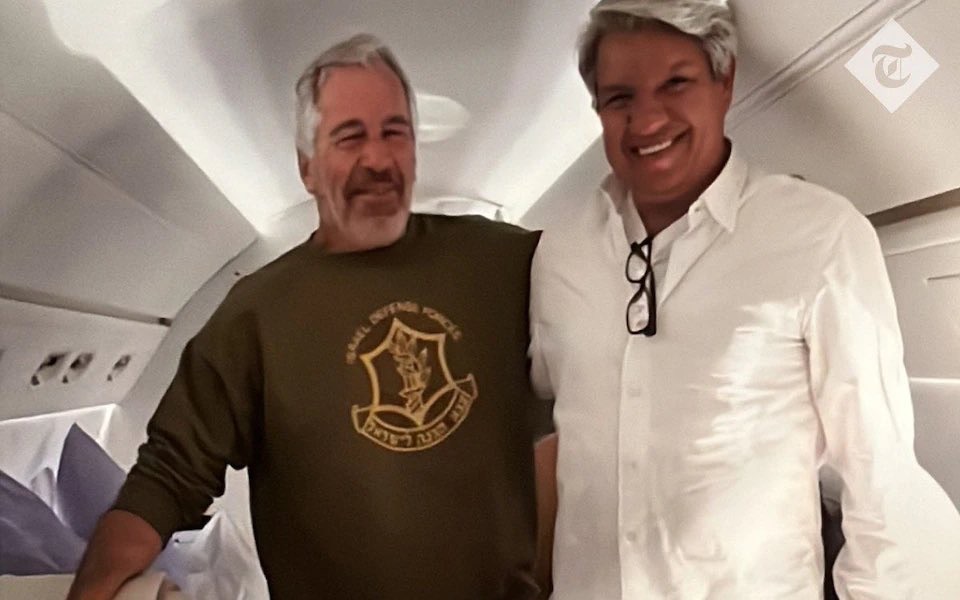 The Telegraph posts photo of Epstein wearing an IDF&nbsp;sweater